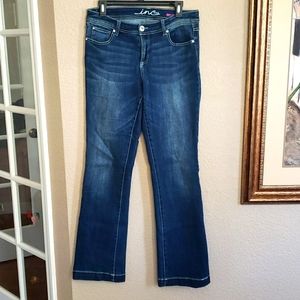 Like new inc denim boot leg curvy jeans